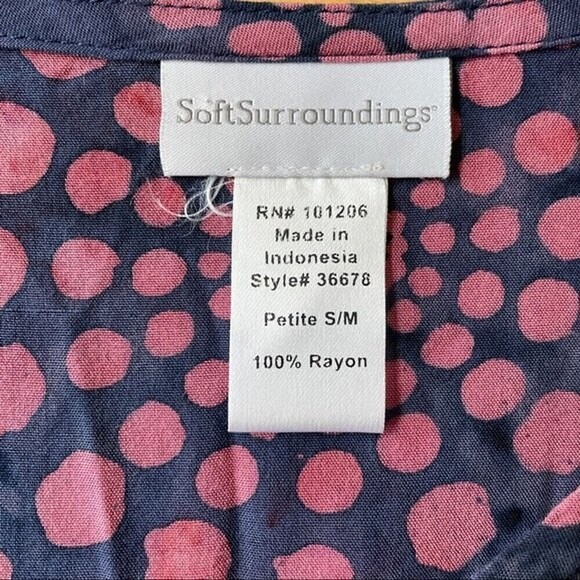 SOFT SURROUNDINGS PINK BLUE CIRCLES SHARK BITE HEM TUNIC LONG SLEEVES S-PETITE - Picture 11 of 12